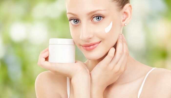 8 Tips for Picking the Right Anti-Aging Products